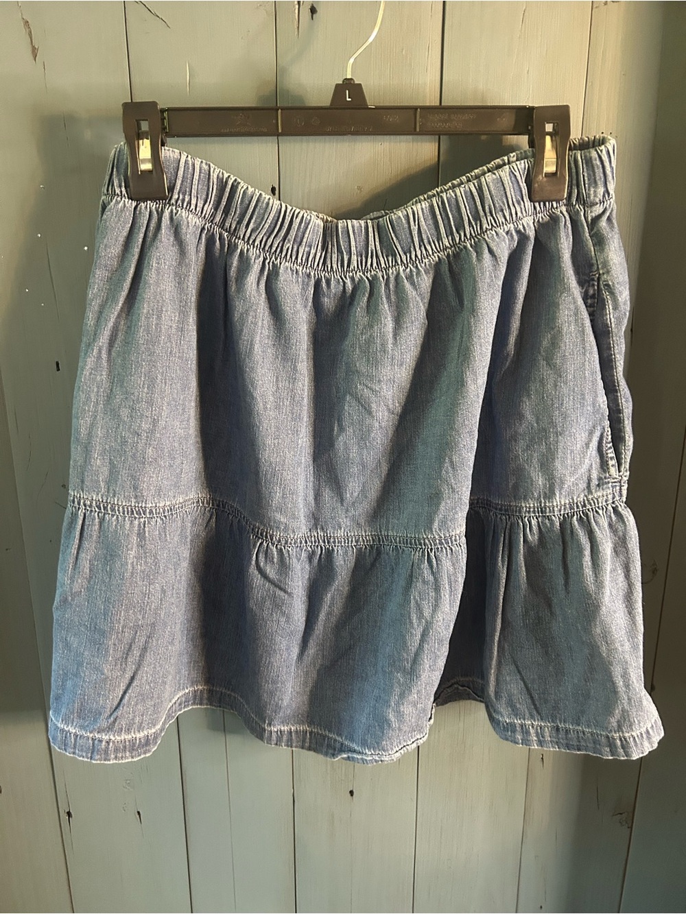 GAP Light Blue Chambray Tiered Pull-On Summer Skirt | Size Large
